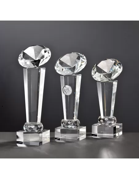 Crystal glass trophy with diamond on top - Prizai.lt