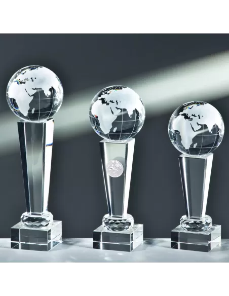 Glass trophy with globe - Prizai.lt