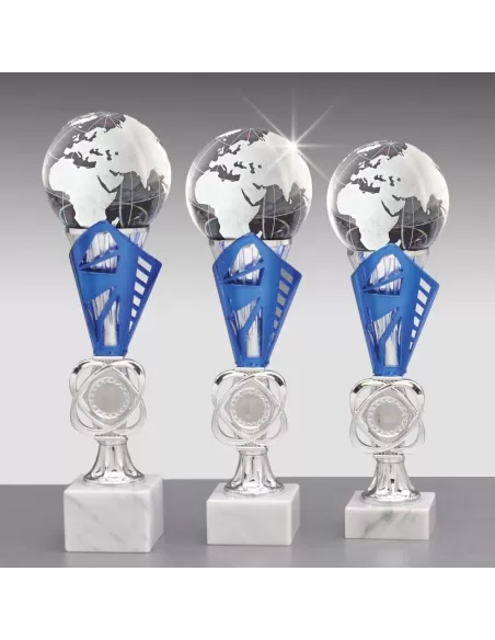 Trophy with a glass globe - Prizai.lt